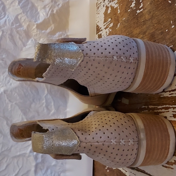 Women's Reef Voyage Breeze  Ankle Boots Size 9 - Picture 4 of 9